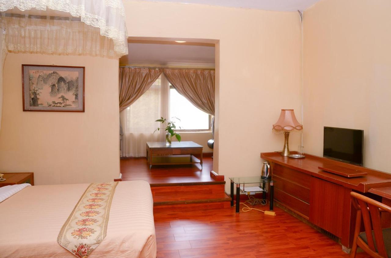 Fang Fang Hotel Кампала Экстерьер фото