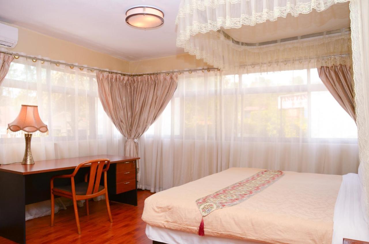Fang Fang Hotel Кампала Экстерьер фото